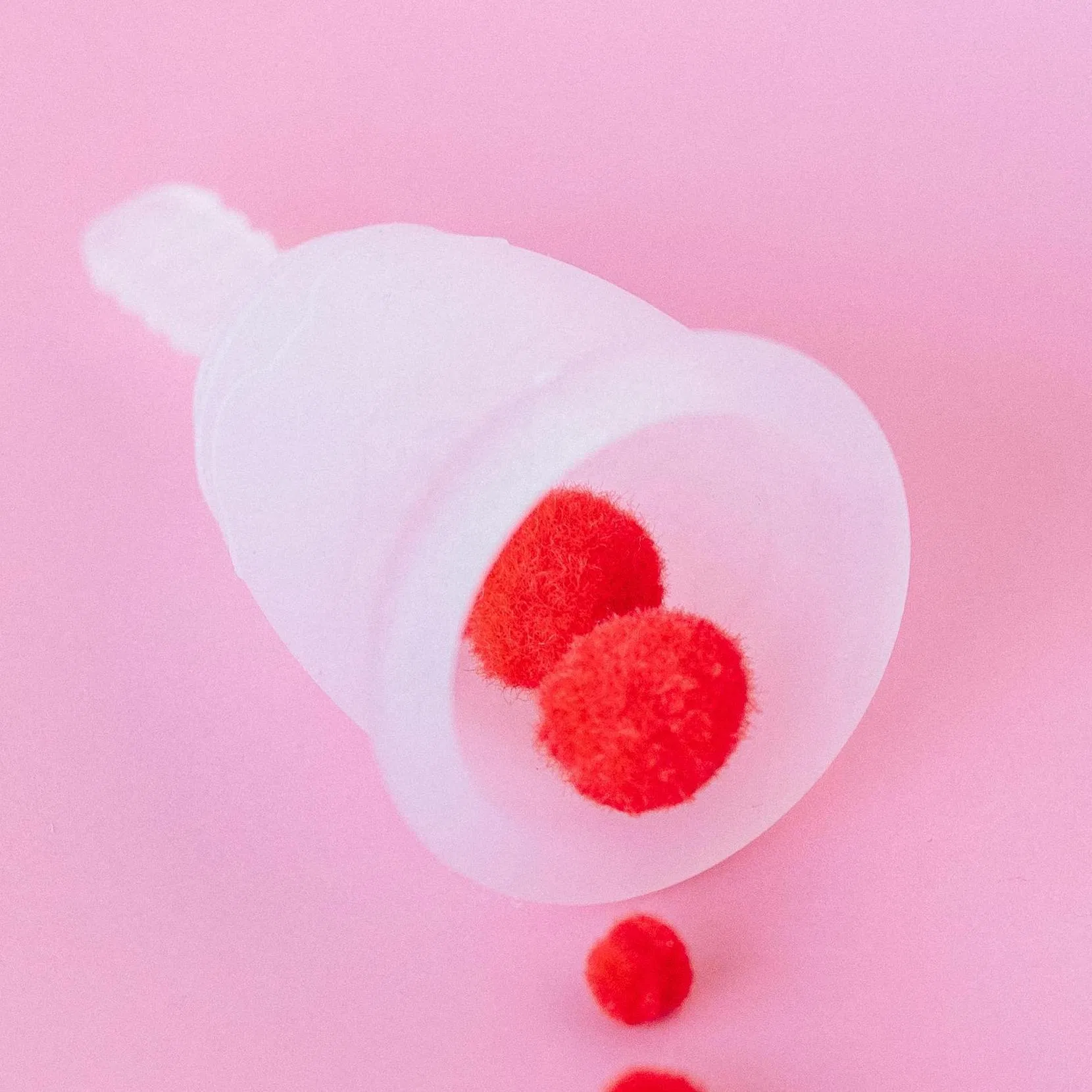 Premium 100% Medical Silicone Period Cup for Eco-Conscious Users
