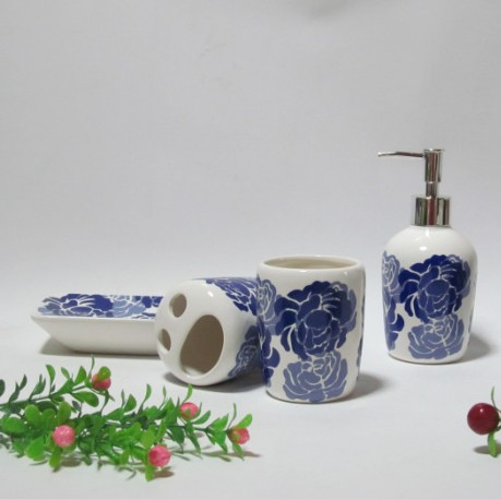 Набор для ванной F205: держатель щеток, стакан, мыльница