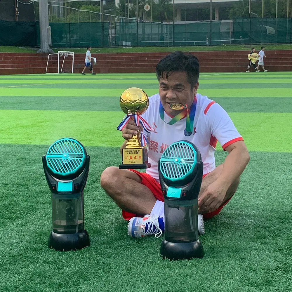 Портативный мини-вентилятор с водяным туманом