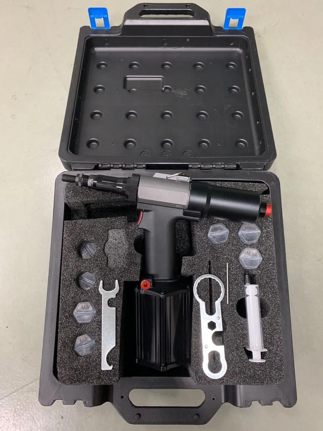 M10 Adjustable Hydropneumatic Air Riveter Gun