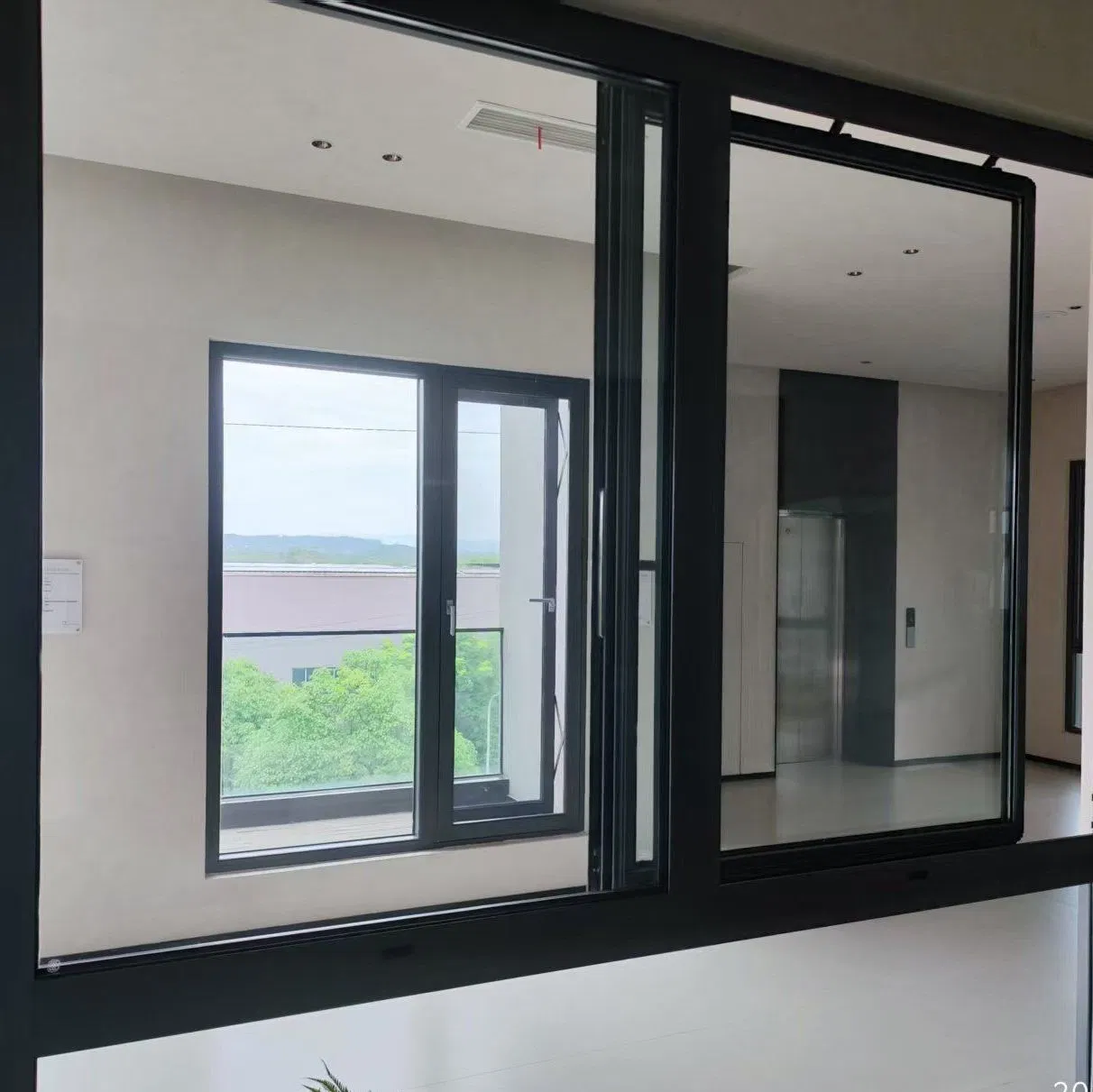 Tilt Horizontal Sliding Aluminum Alloy Metal Windows Factory Patent Certificate Quality Handle Hardware PA66 Strip Aluminum Tempered