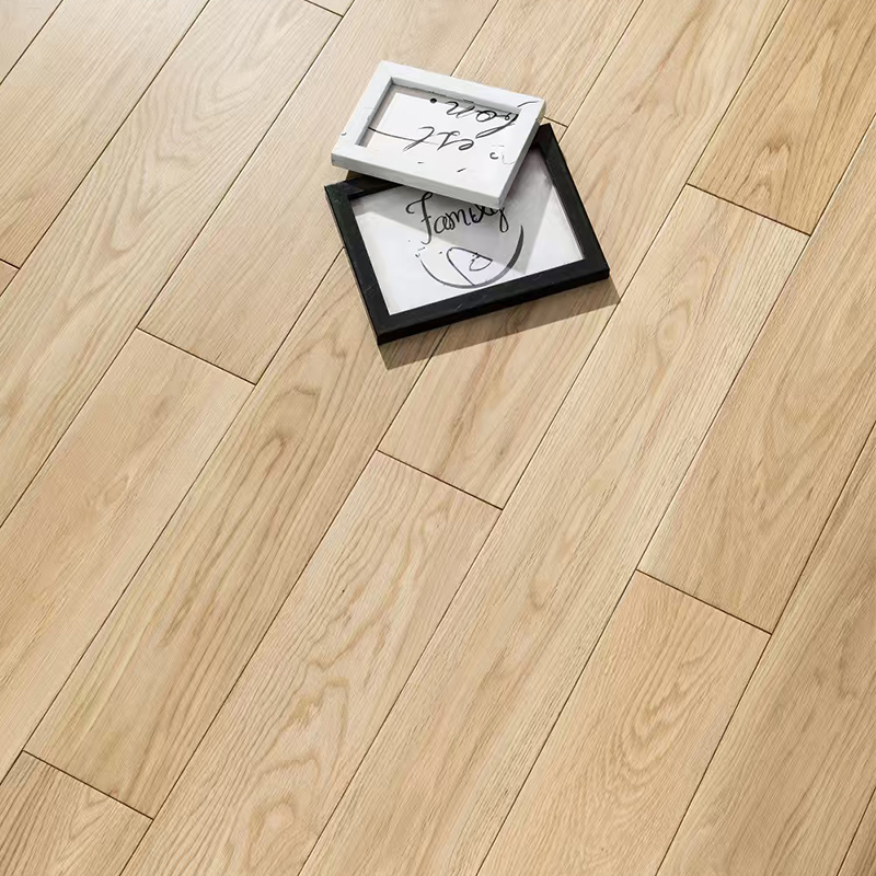 Modern Minimalist Style Solid Oak Click Lock Plank Flooring