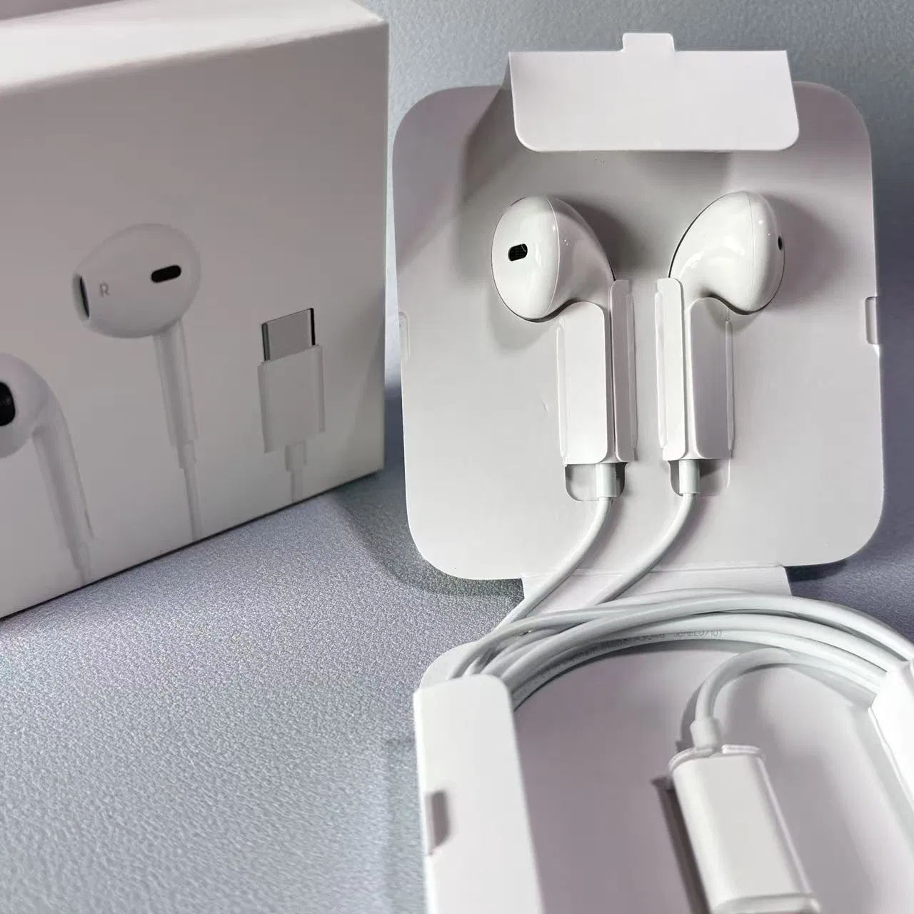 Top1 High Quality Wholesale New Product 1: 1 Original Wired Earphones with Smooth Volume Adjustment and Good Sound Insulation Earpods