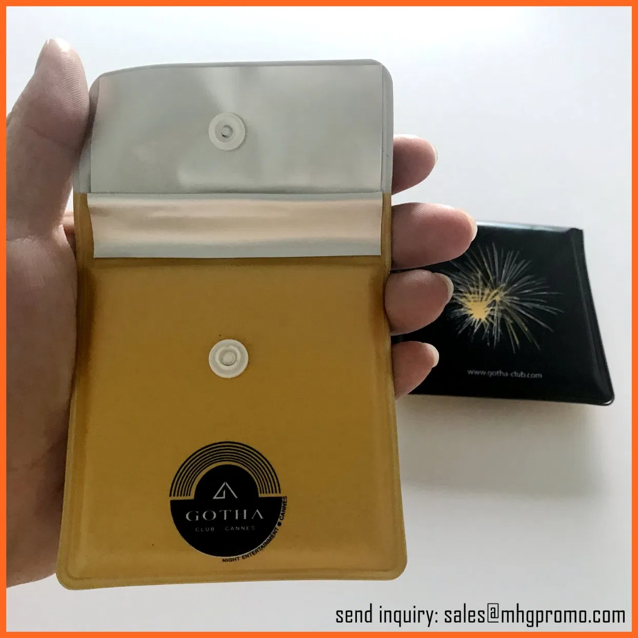 Eco-Friendly Recycle PVC Portable Pocket Ashtray