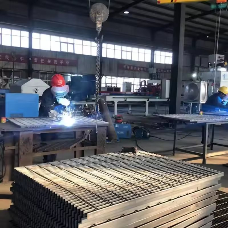 Heavy-Duty Hot DIP Galvanized Steel Drainage Grates for Walkways