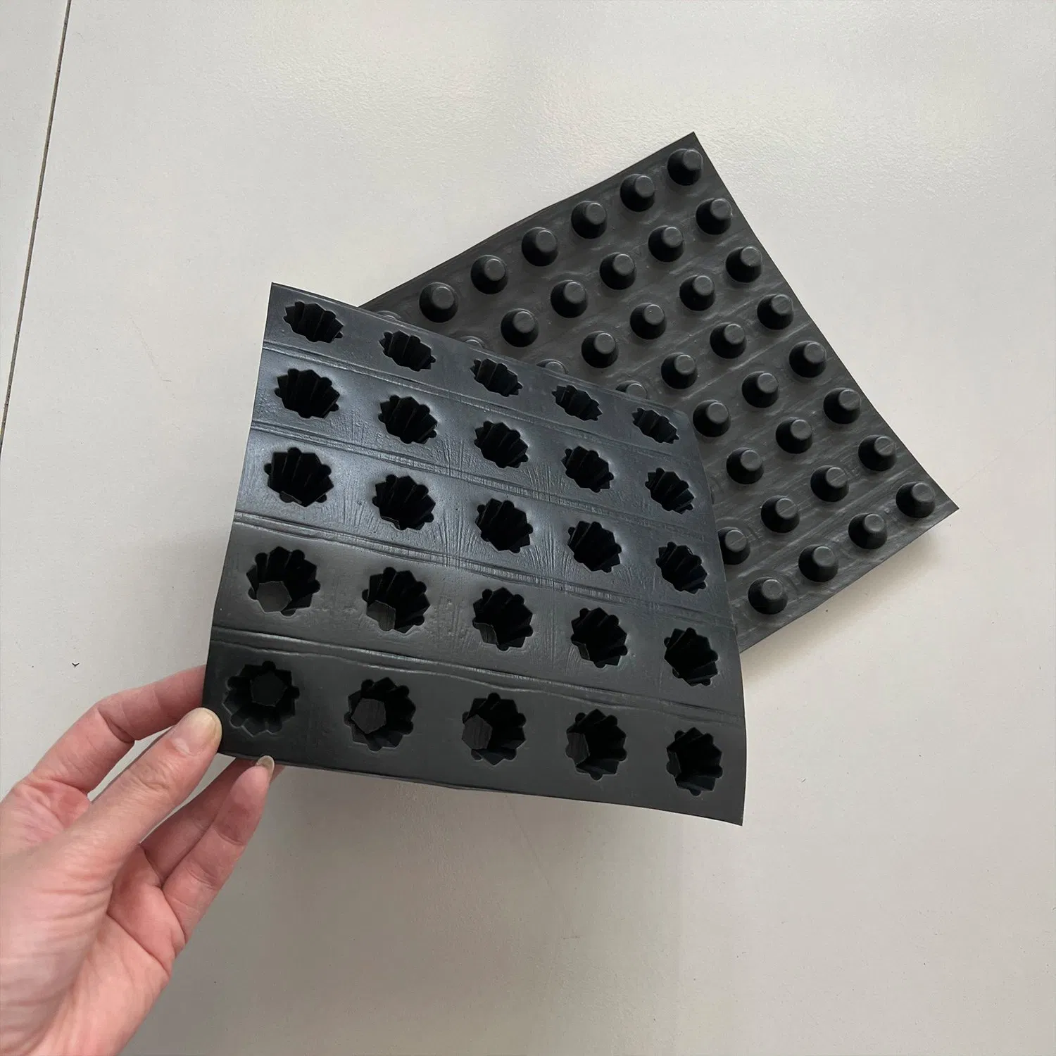 Drainage Board for Greening and Filtering Water in Basement Garage