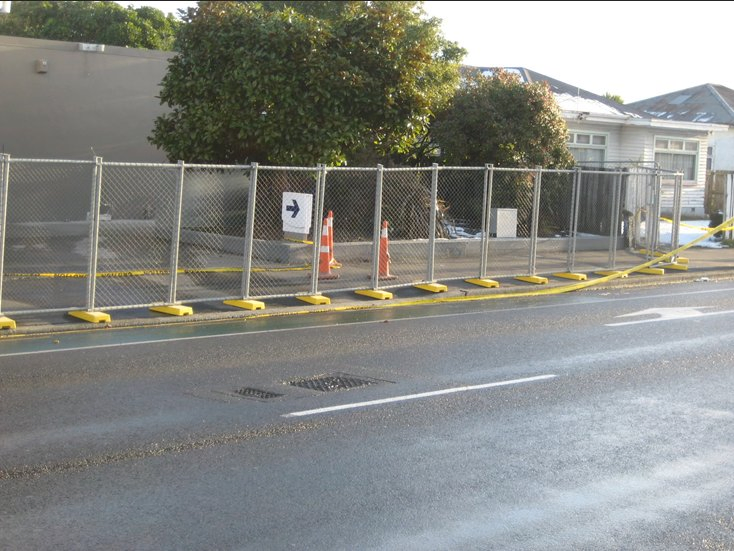 Easily Assembled Waterproof Temporary Fence / Stadium Fence Temp Fence Panels