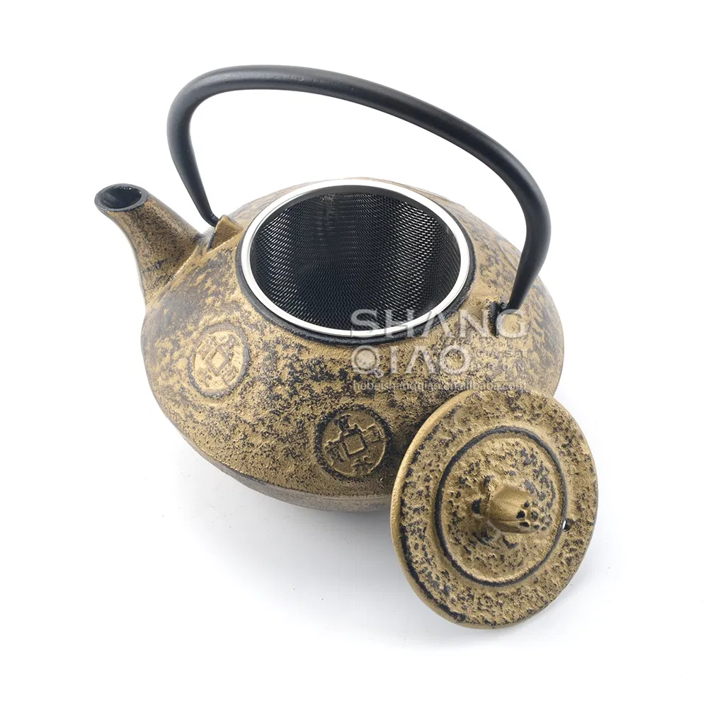 Чугунный чайник с ситечком для плиты