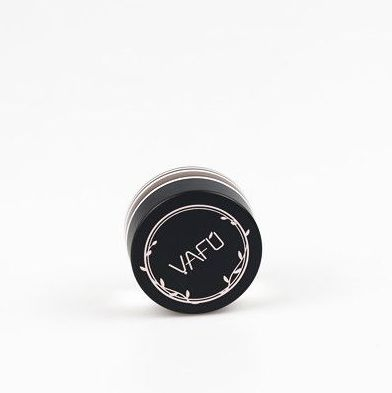 Long-Lasting Eyebrow Cream for Perfect Definition and Shade