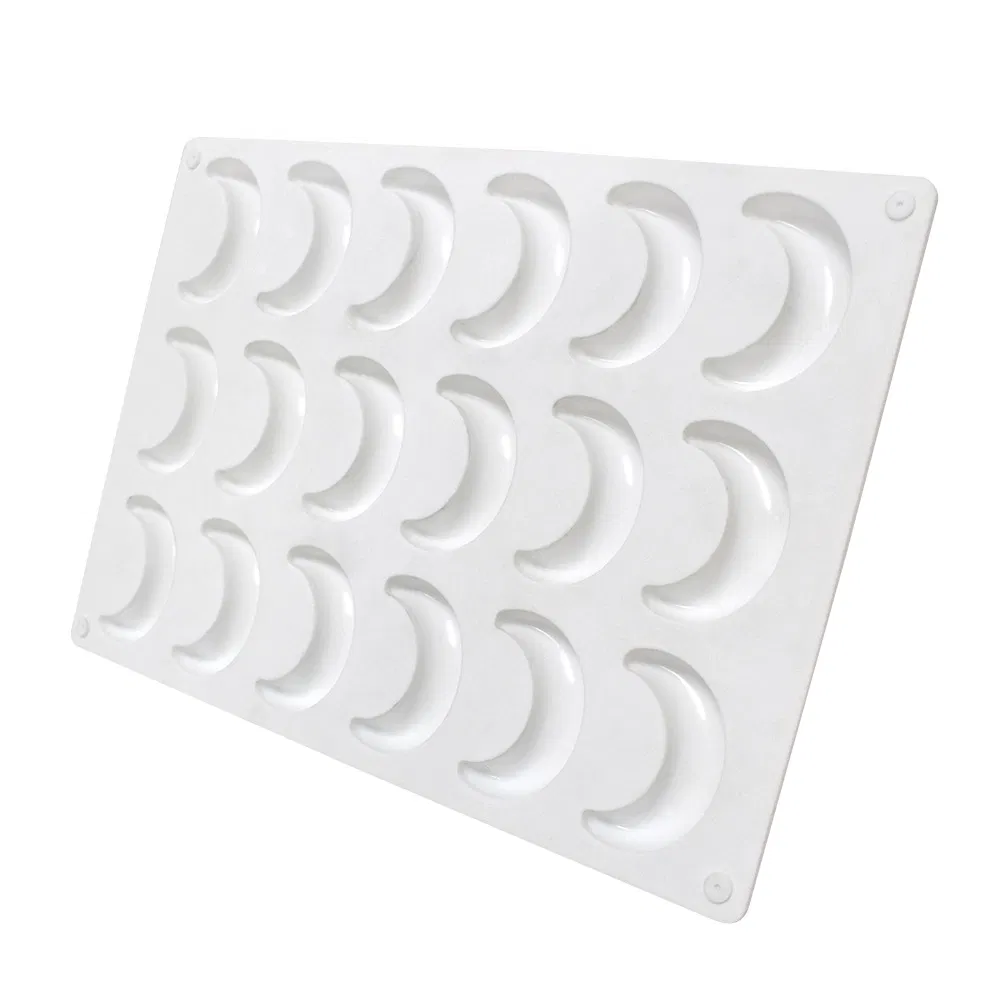 Силиконовая форма для выпечки в виде луны