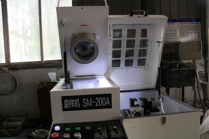 Автоматический спектральный шлифовальный станок GM-200