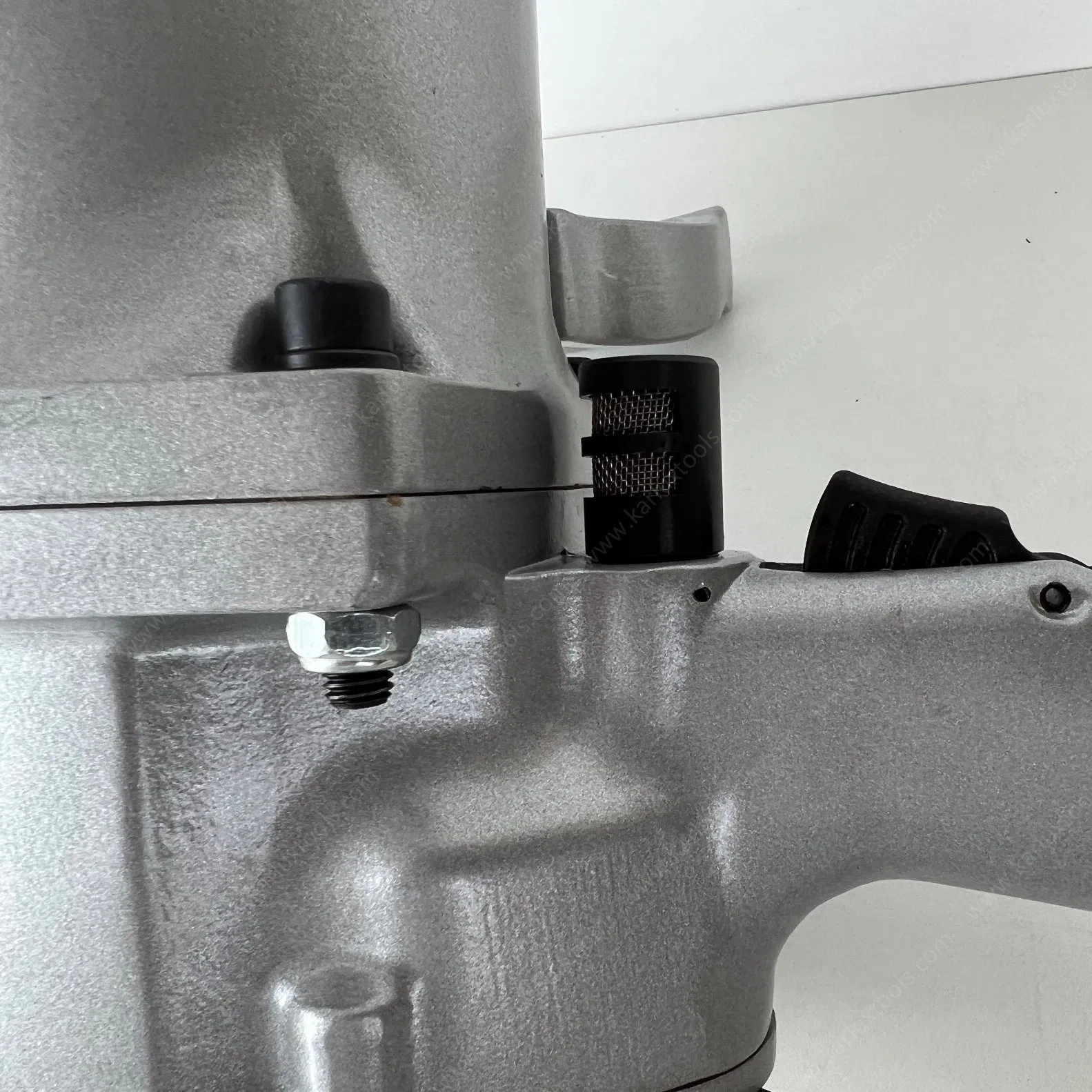 Пневматический гайковерт 1 дюйм, 2700 Н·м