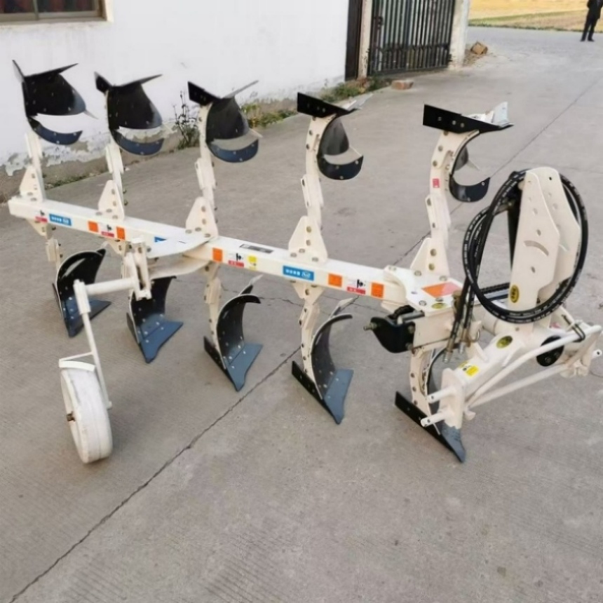 Плуг оборотный низковибрационный с резиновыми амортизаторами