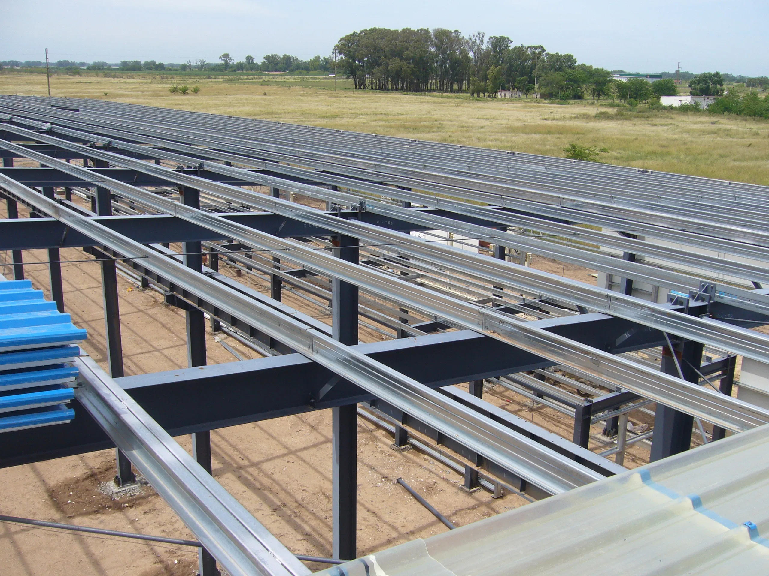 Durable Prefabricated Steel Garage for Secure Storage Solutions