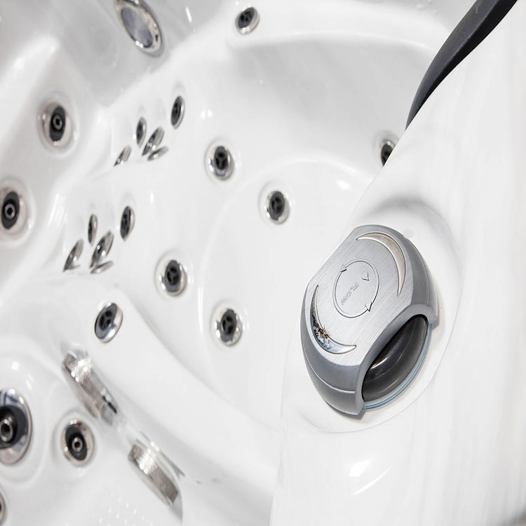 Best Quality 5-6 Persons Swim SPA with Balboa System Hot Tub SPA Outdoor for Health Benefits