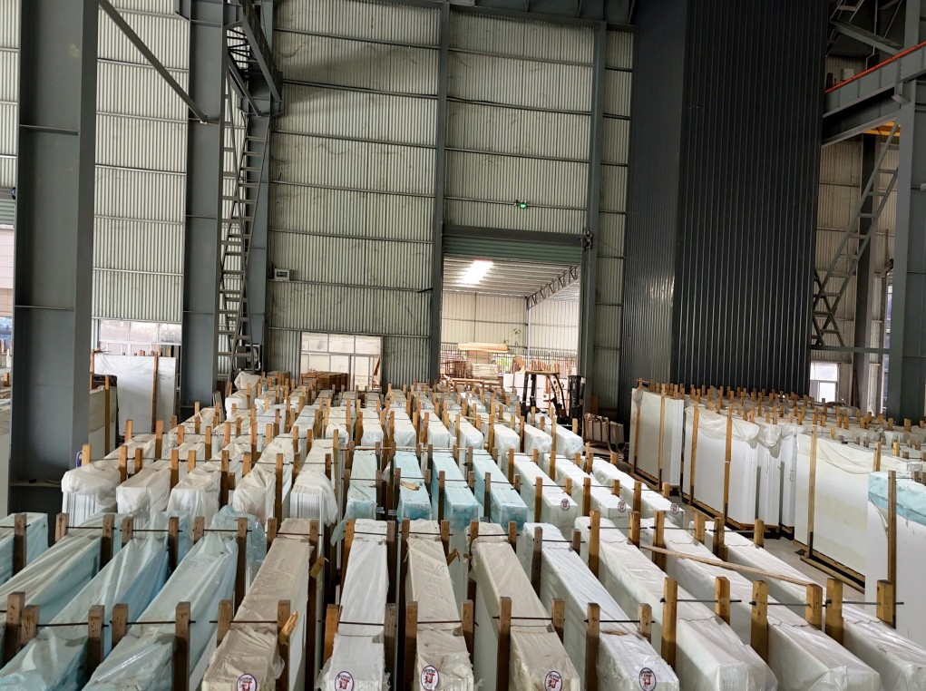 Pure White Artificial Glass Stones Nano Micro Crystallized Slabs Polished for Project Customized