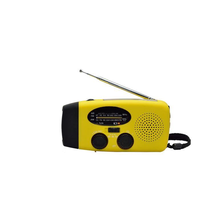 Радио с фонариком, солнечной батареей и динамо-машиной