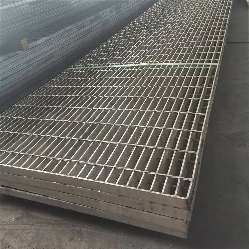 Malaysia Steel Grating Prices/32X5 Stainless Steel Floor Grating Drain Cover