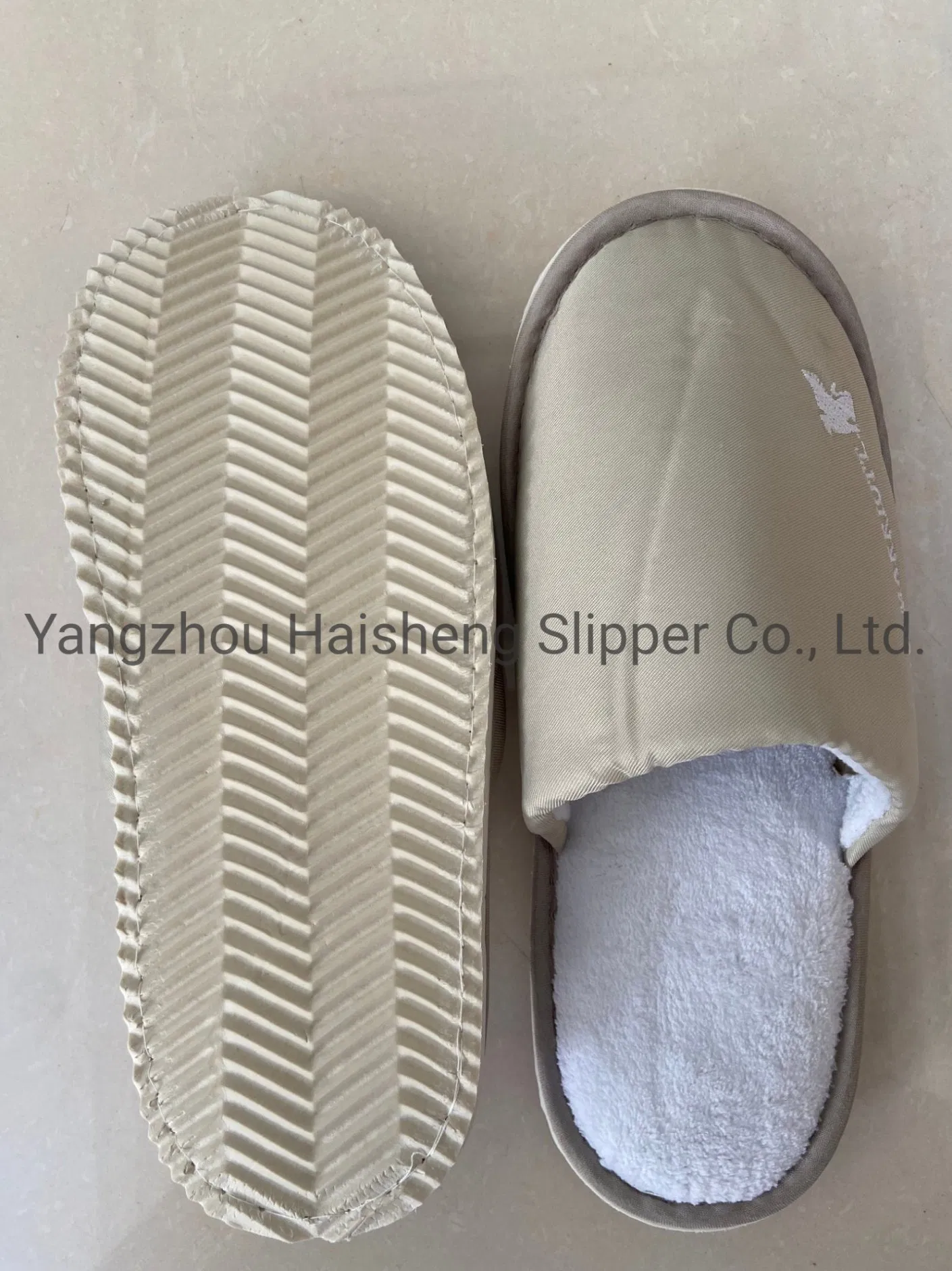 Personalized Hotel Guest Slippers for Jw Marriott