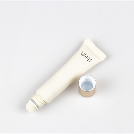 All-Day Radiance Primer & Concealer for Flawless Skin