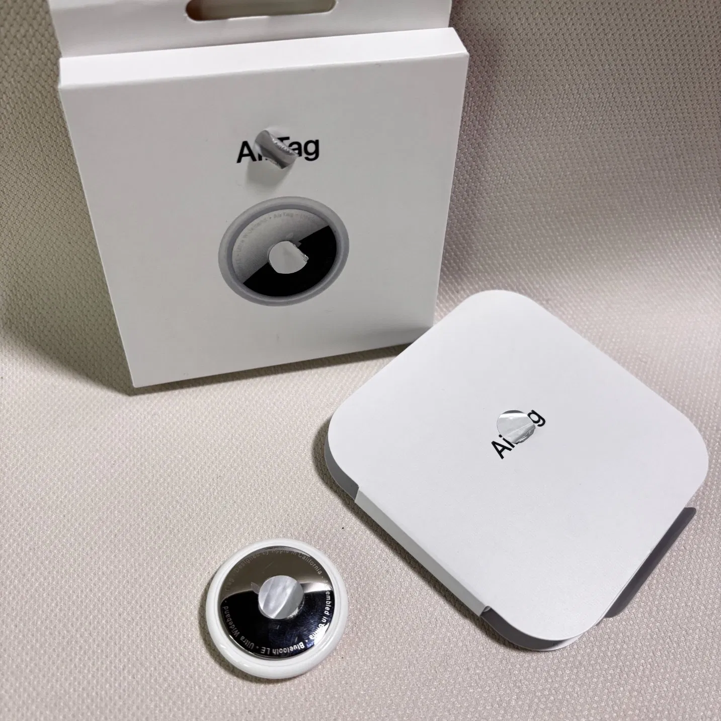 Top-Notch 1: 1 Air Tag. Service Positioner Bicycle Anti-Loss Device Anti-Theft Tracking Tag with Rustproof Coating Wireless Bluetooth Tracker for Bike Pedals