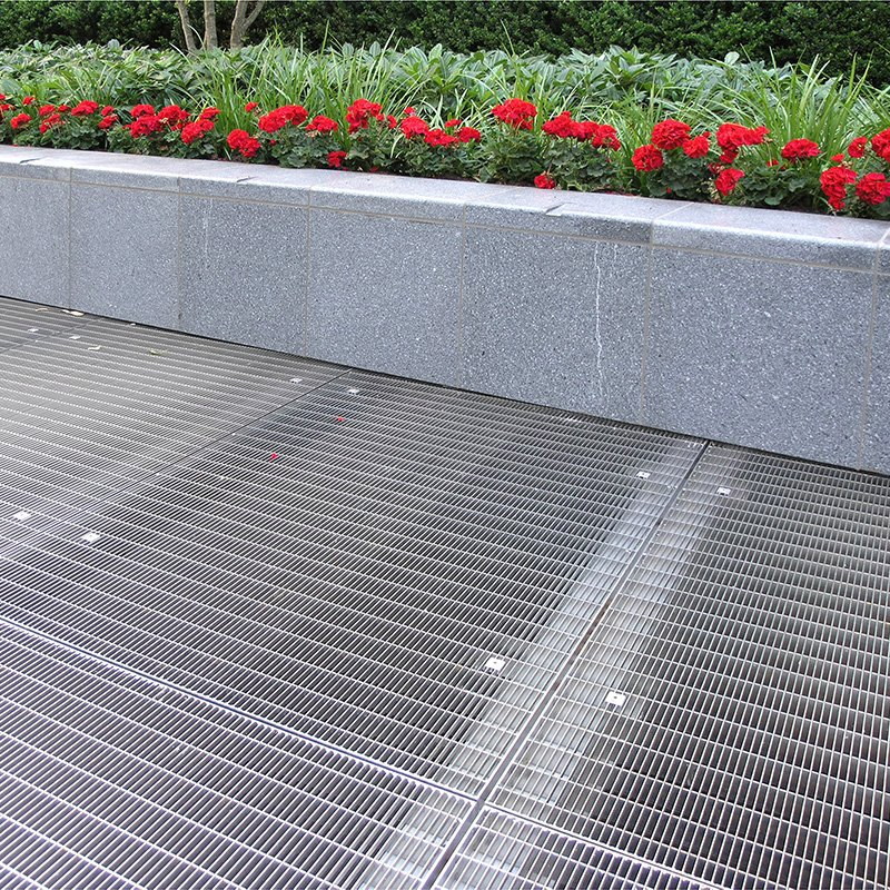 Outdoor Galvanized Trench Drain Cover Ss Stainless Steel Grating Swimming Poor Drainage Cover S304 S316 Stainless Steel Grating