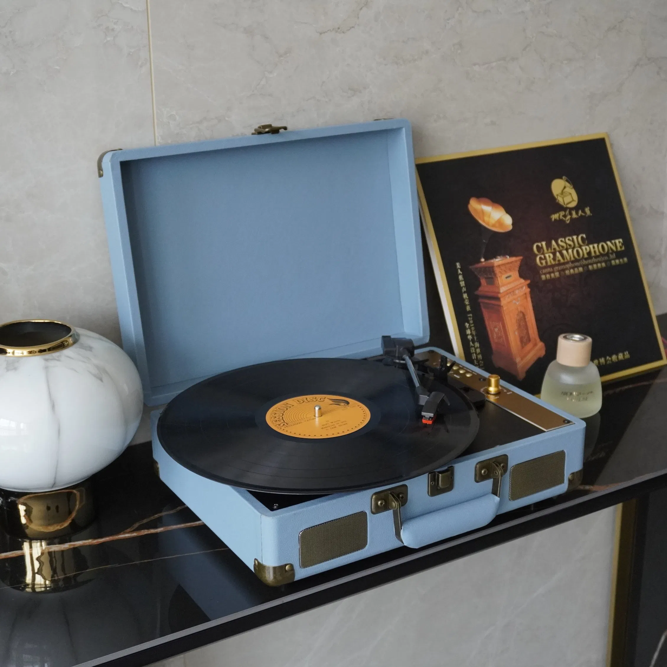 Виниловый проигрыватель R102 с HiFi-колонками
