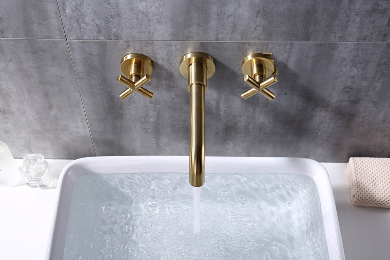 Golden Finish Double Handle Bathroom Waterfall Sink Faucet Modern Design Bathroom Faucet