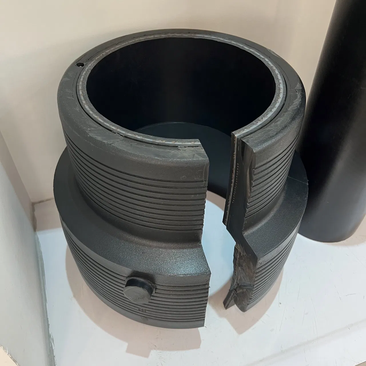 Армированная спиральной сталью труба HDPE DFPS