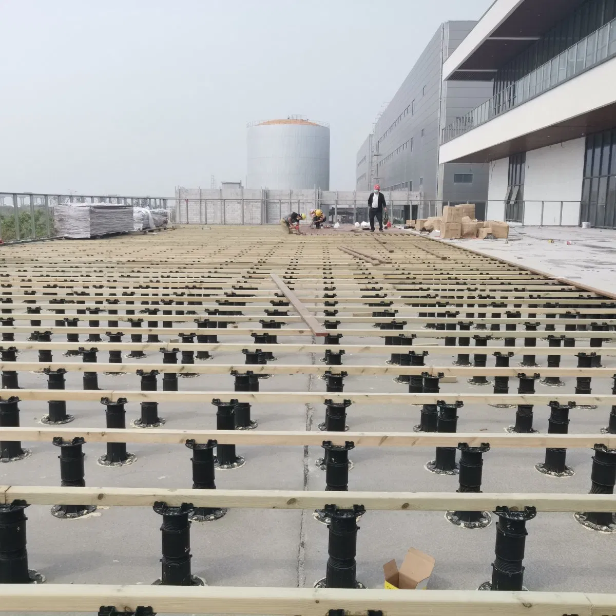 Sturdy Support Pedestal with Ergonomic Design for Maximum Comfort