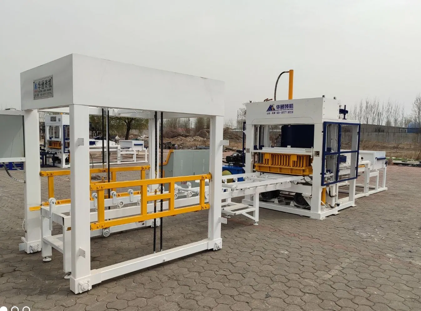 Fully-Automatic Block Making Machine with High Capacity Effiency