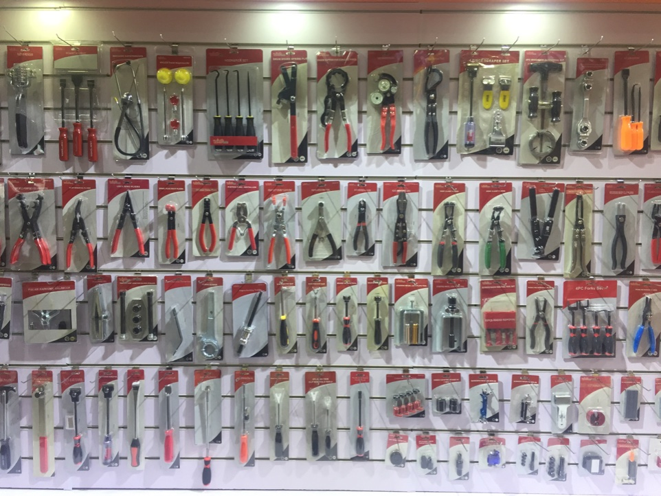 8L Manual Plastic Pump Sprayer