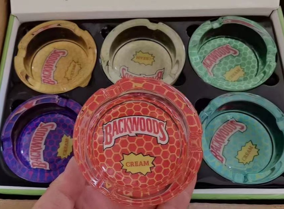 Hot Selling Wholesale Customizable Portable Handmade Ash Holder 85mm Ashtray Round Custom Logo Ashtray