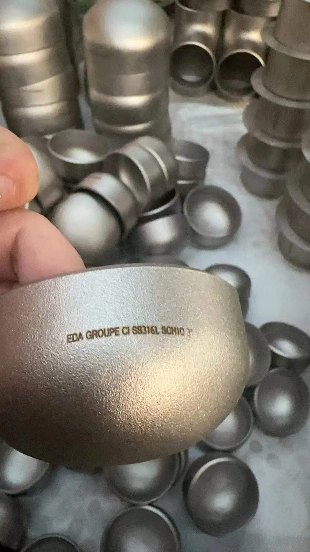 18" DN450 Stainless Steel Seamless Cap Fitting Bw