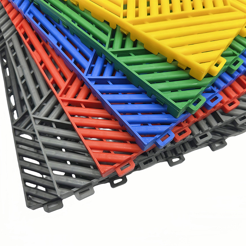 Пластиковая плитка для пола в гараж, 400x400 мм