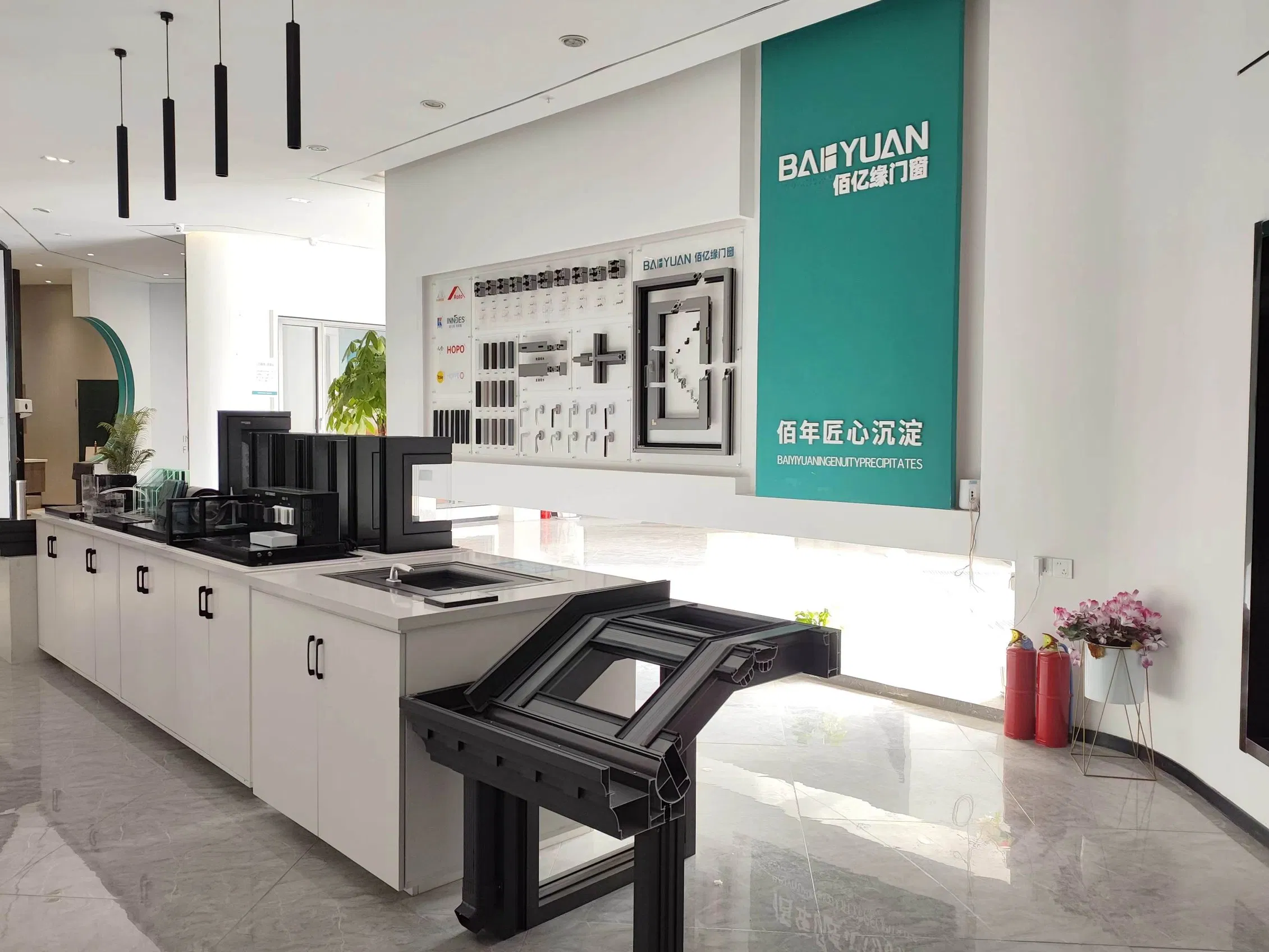 Washington Aluminum Double Glazed Windows Glass Tilt and Turn Window Interior & Exterior Casement Swing Window