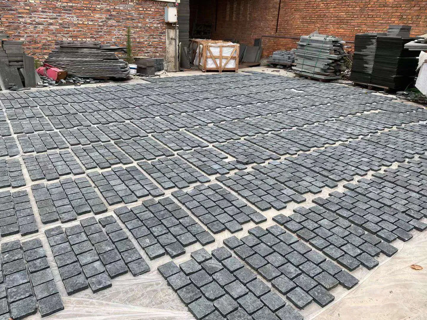 Garden Decoration Stone Granite Tumbled Cube Stone Paver Landscaping Paving