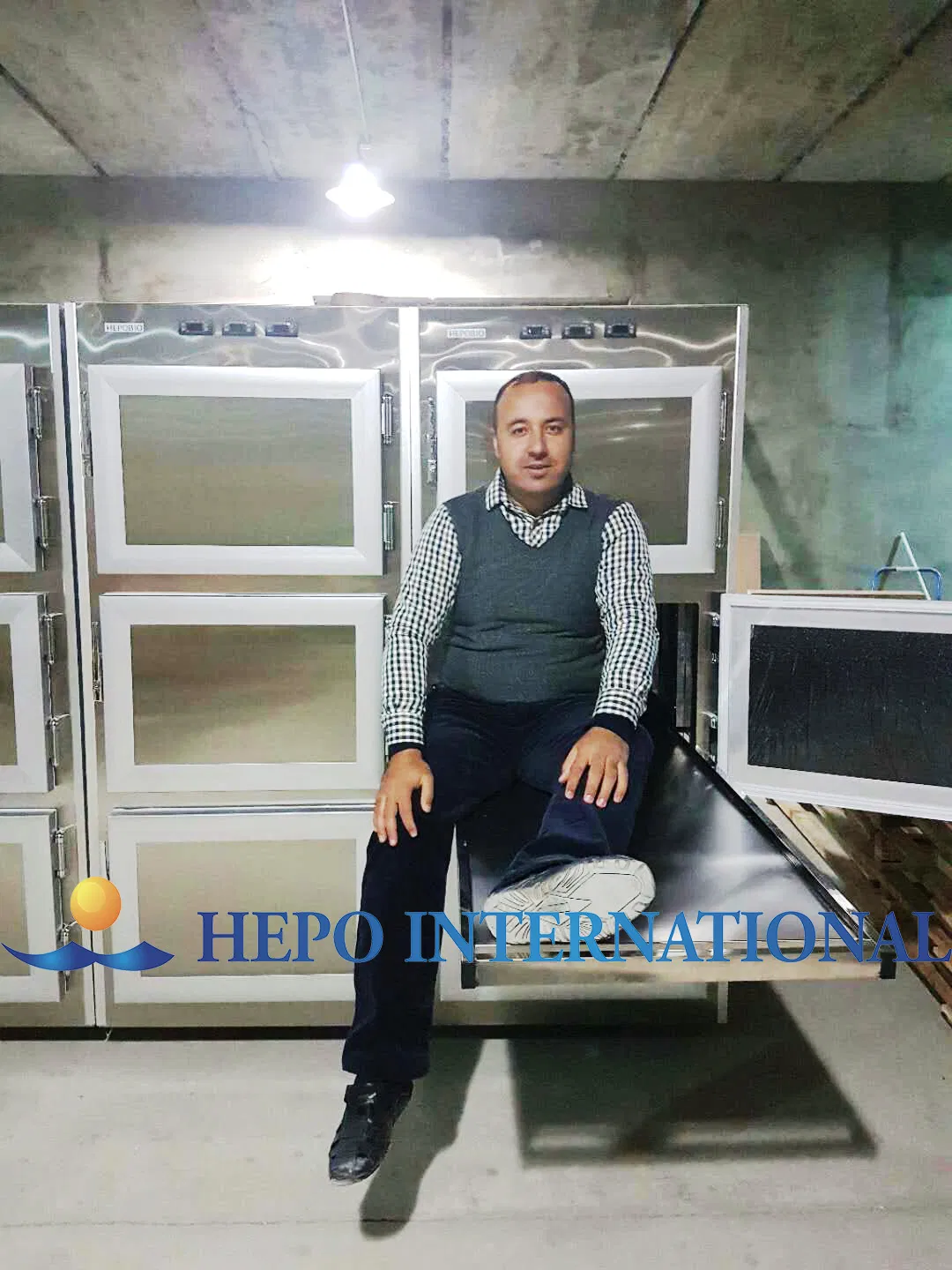 1 to 6 Bodies Stainless Steel Medical Corpse Freezer Mortuary Freezer