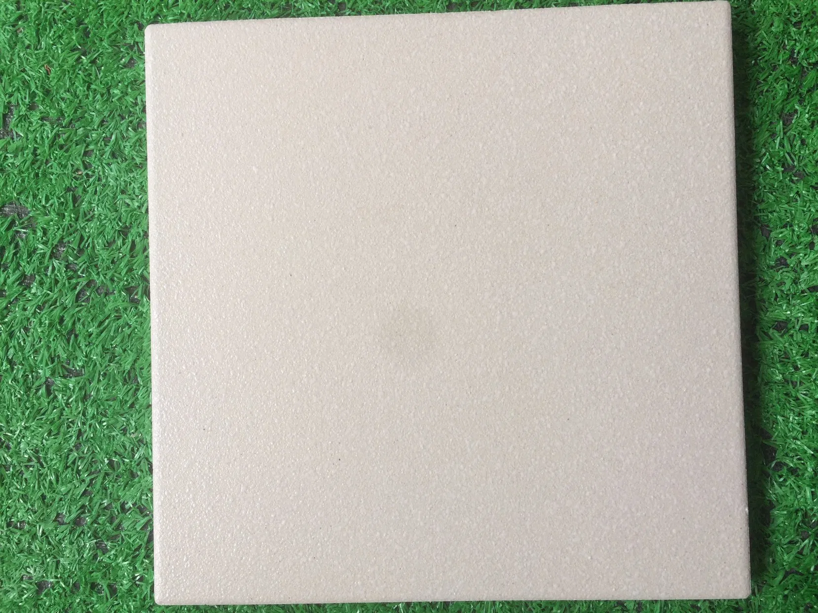 Building Material 200*200*12mm Outdoor Stone Tile Plaza Floor Tile