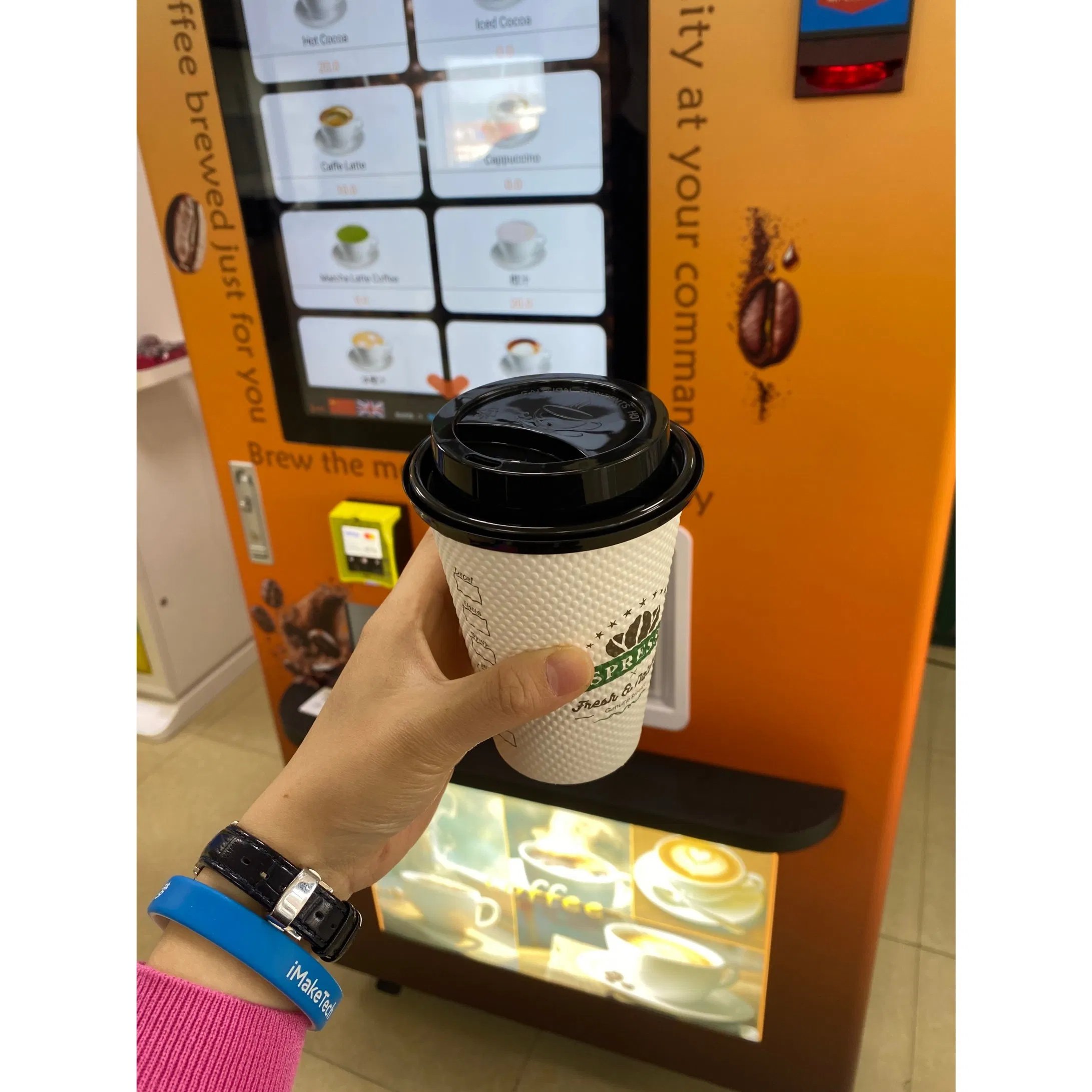 Coffee Vending Machine with Imaketech System and Automatic Operation Features