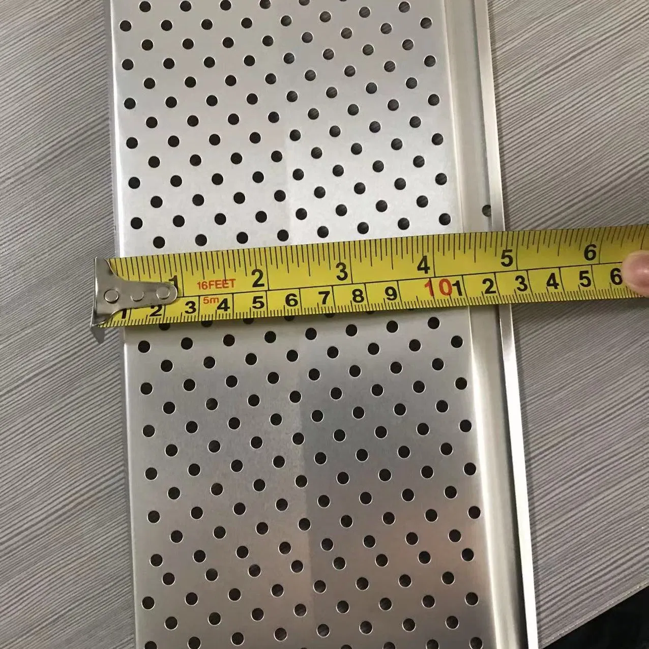 . 19inhc Thick Gutter Guard with Leaf Filter