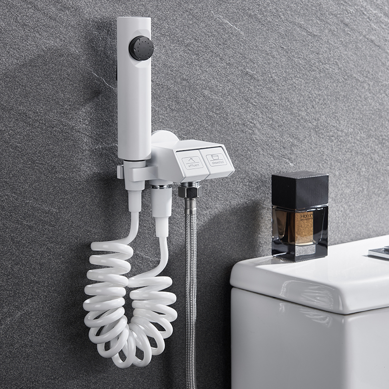 Wholesale Cheap Price Elegant Copper Bathroom Faucet Bidet Water Faucet Sprayer with Stylish Single Handle Design for Villa and Condo