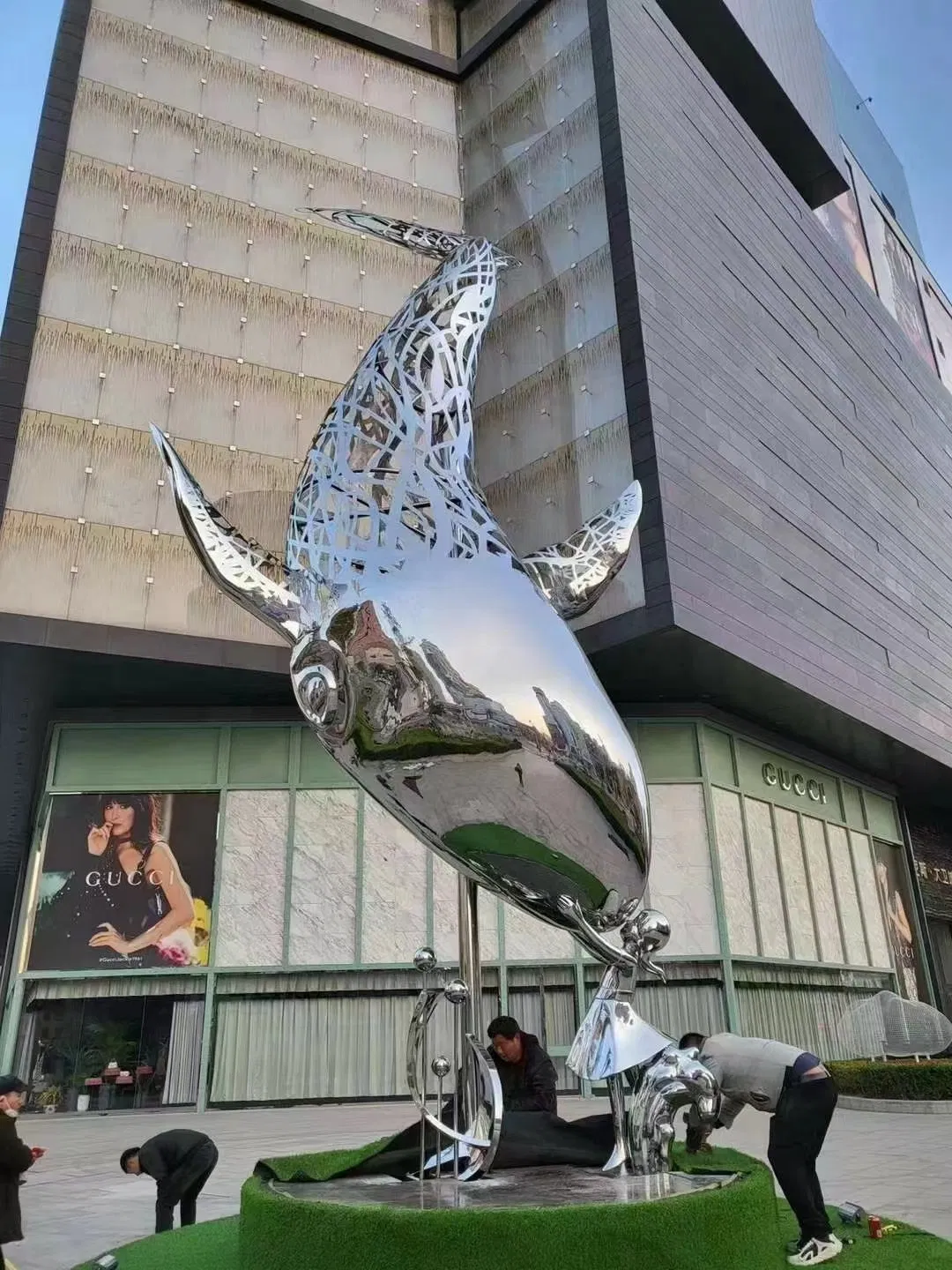 Customize Decorative Stainless Steel Statue/ Sculptures Indoor/Outdoor