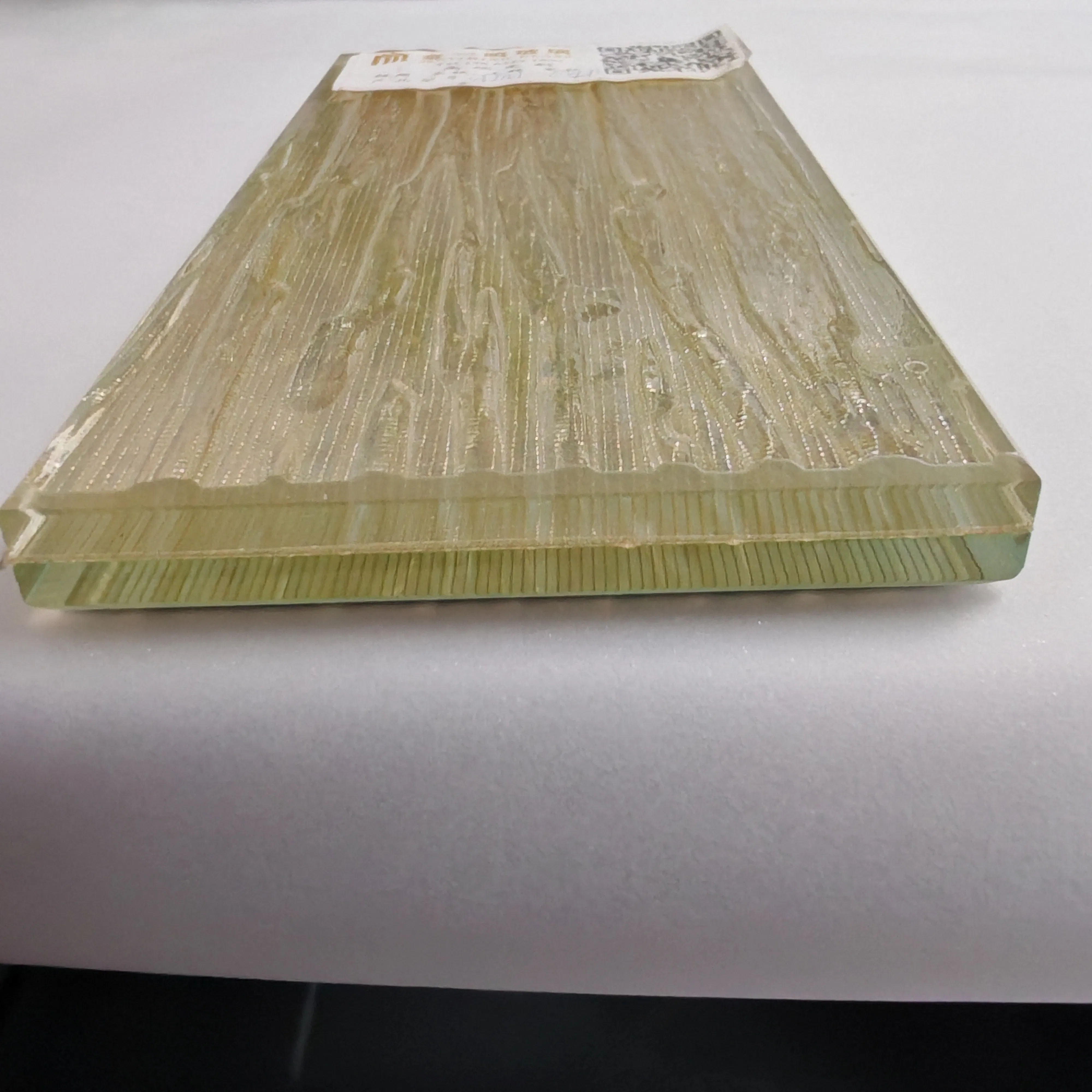 Stylish Laminated Glass Panels with Fabric for Modern Aesthetics