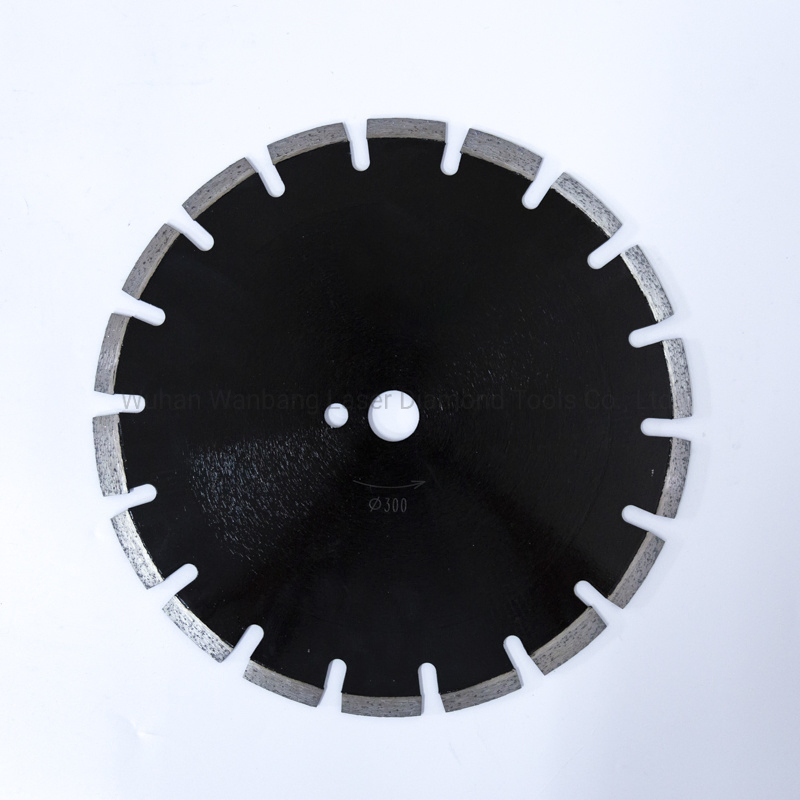 Лазерная сварная асфальторезная фреза с защитными сегментами