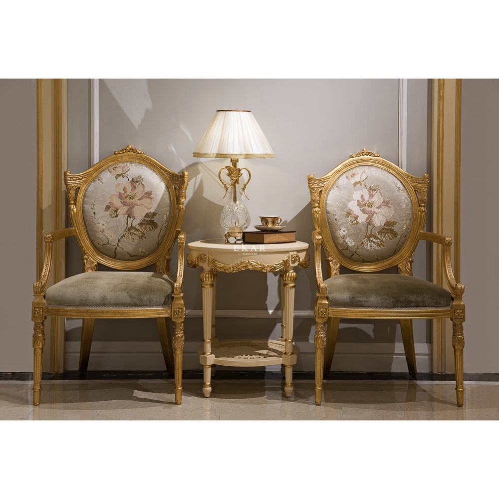 Кресло для отдыха деревянное классическое для гостиной