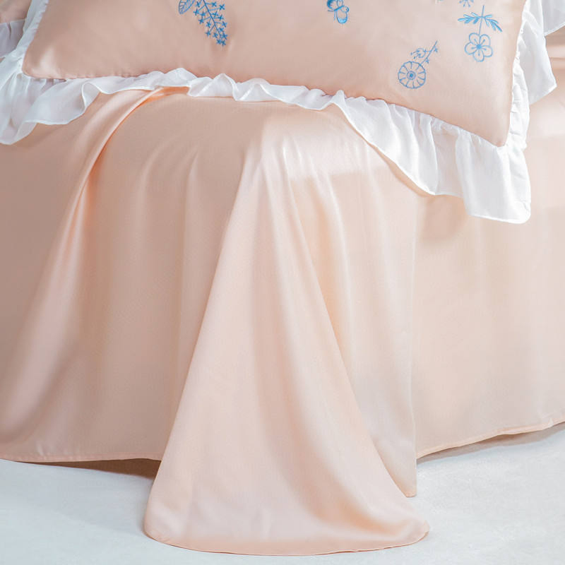 Custom Pink 100% Lyocell Tencel Home Textile Quilt Cover King Size White Lace Embroidery Bed Linen Bed Sheets Premium Eucalyptus Fiber 4-Piece Bedding Set