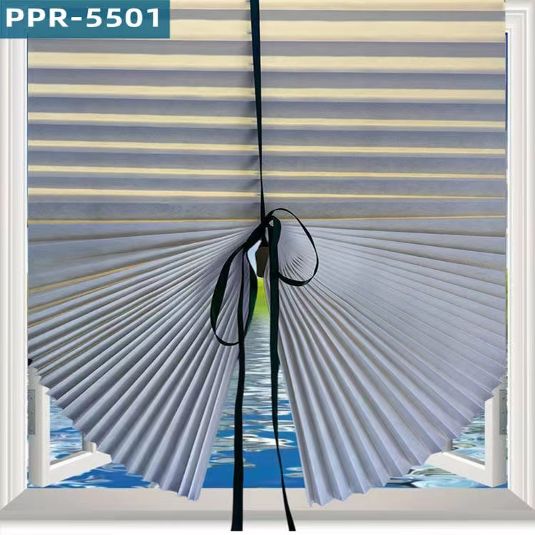 Polypropylene with Ribbon Curtains PPR5501, Can Be Cut and Pasted, Environmentally Friendly
