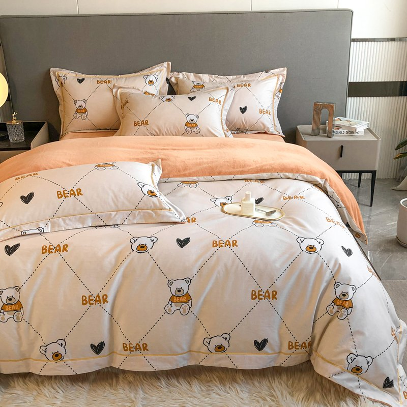 Bear Printed Bedding 4 PCS Reversible Bed Cover Cotton Polyester Bedding Set