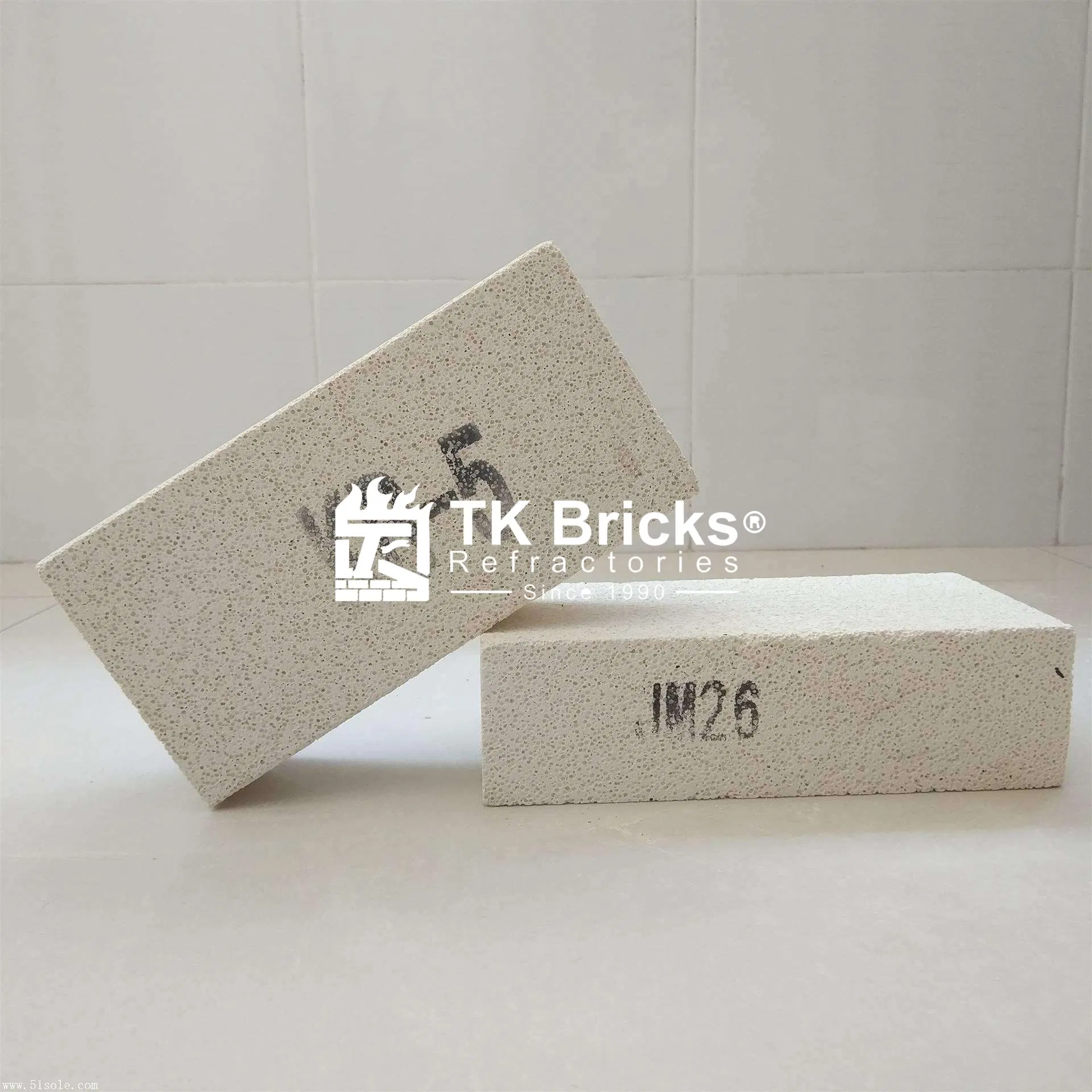 Мультитовый теплоизоляционный кирпич для печей и вагонеток